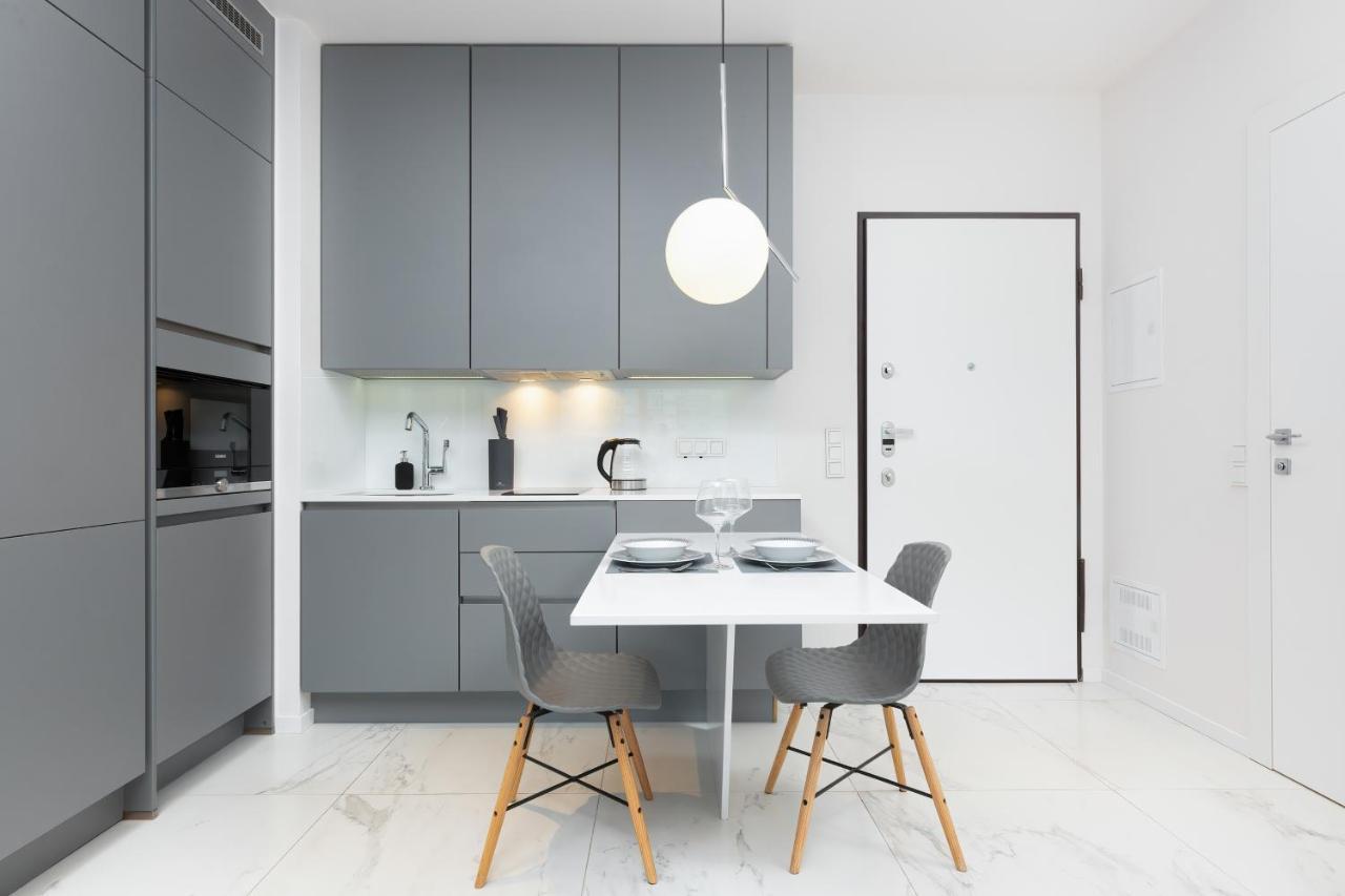 Mennica Residence - City Center Apartments By Noclegi Renters Warszawa Zewnętrze zdjęcie