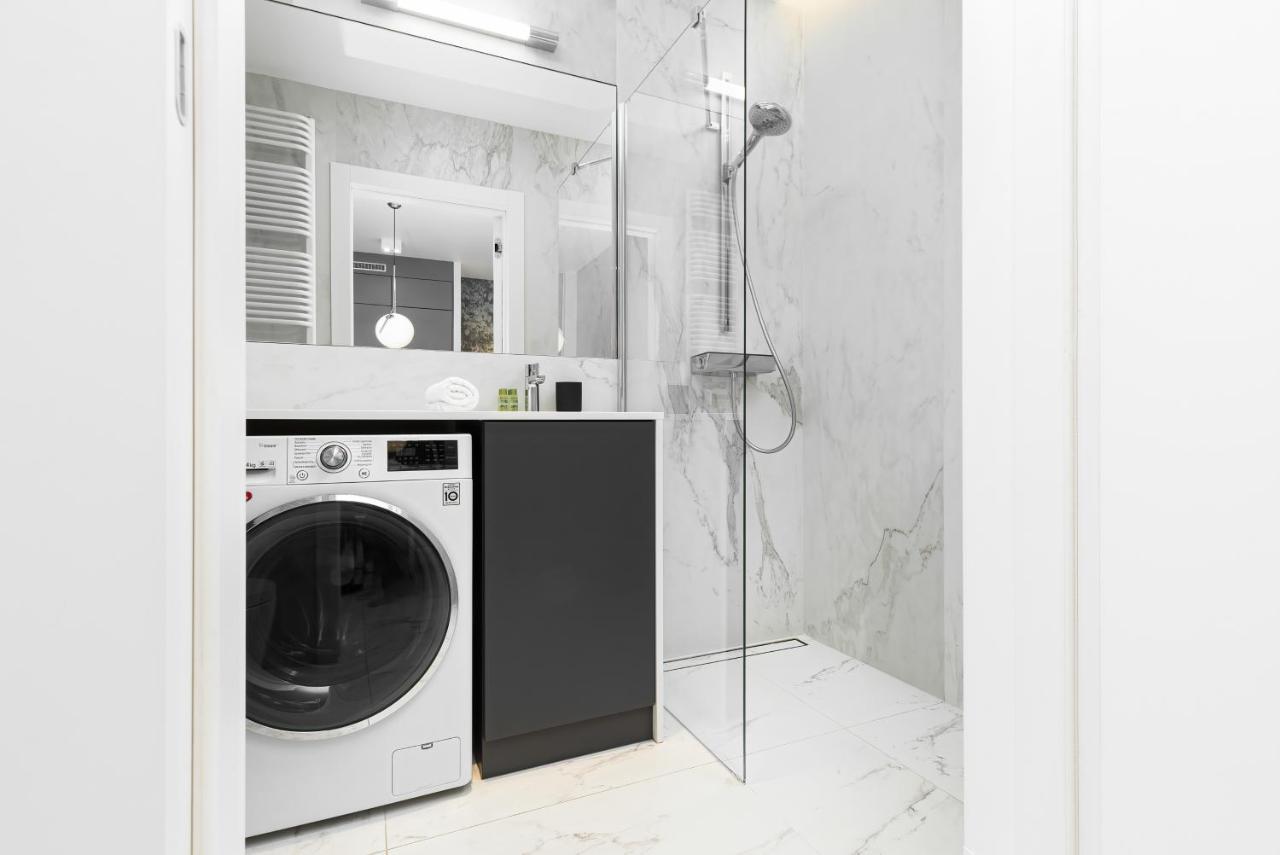 Mennica Residence - City Center Apartments By Noclegi Renters Warszawa Zewnętrze zdjęcie