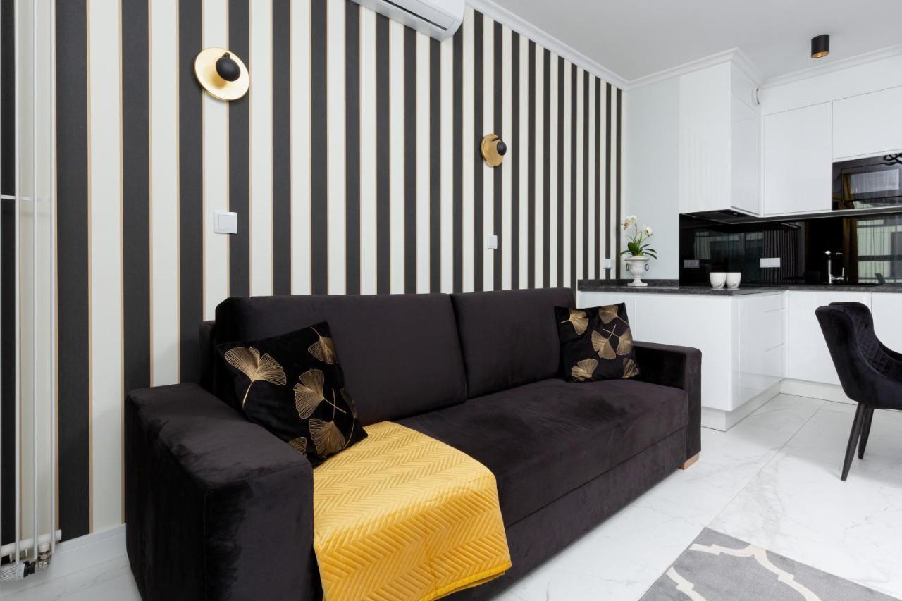 Mennica Residence - City Center Apartments By Noclegi Renters Warszawa Zewnętrze zdjęcie