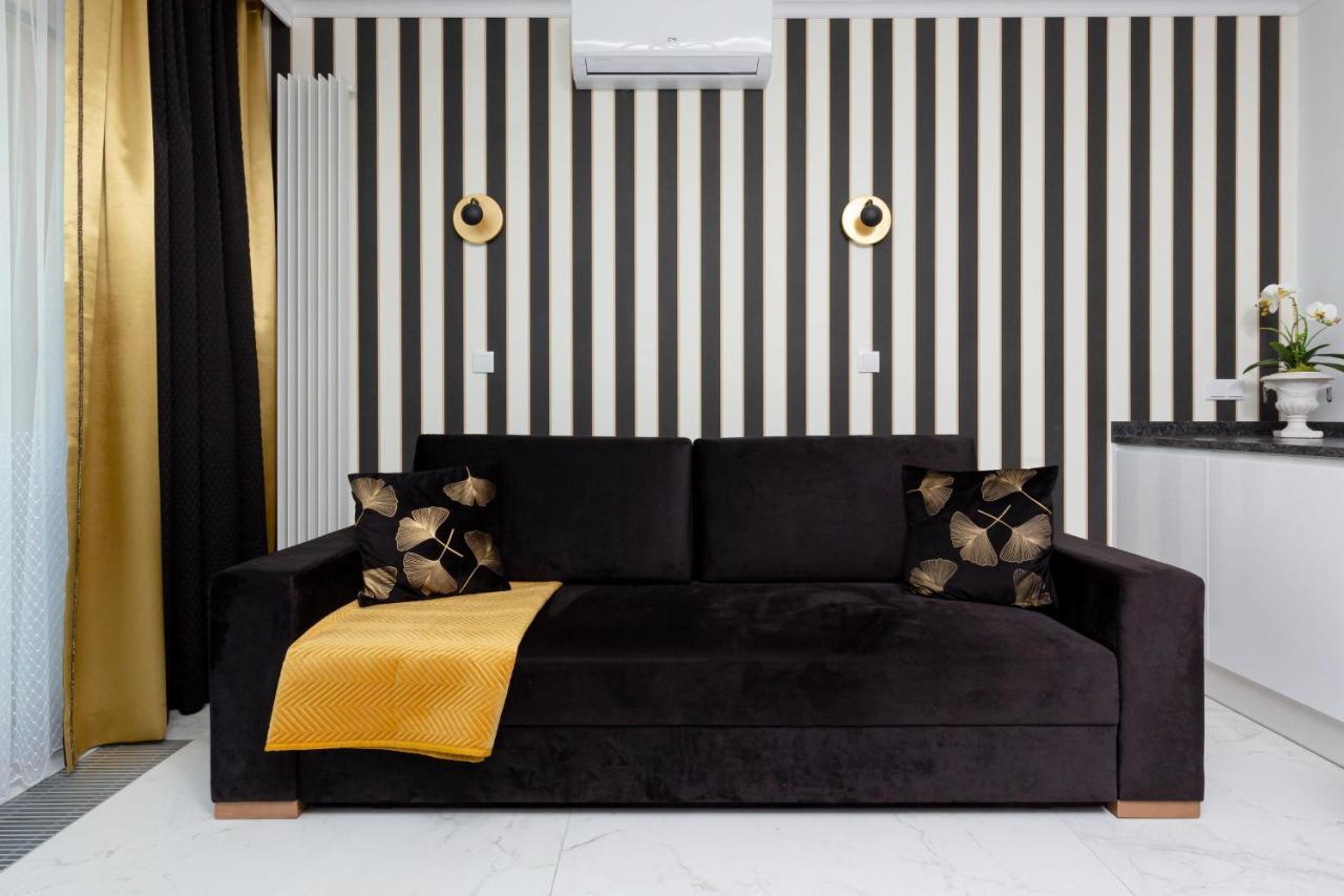 Mennica Residence - City Center Apartments By Noclegi Renters Warszawa Zewnętrze zdjęcie