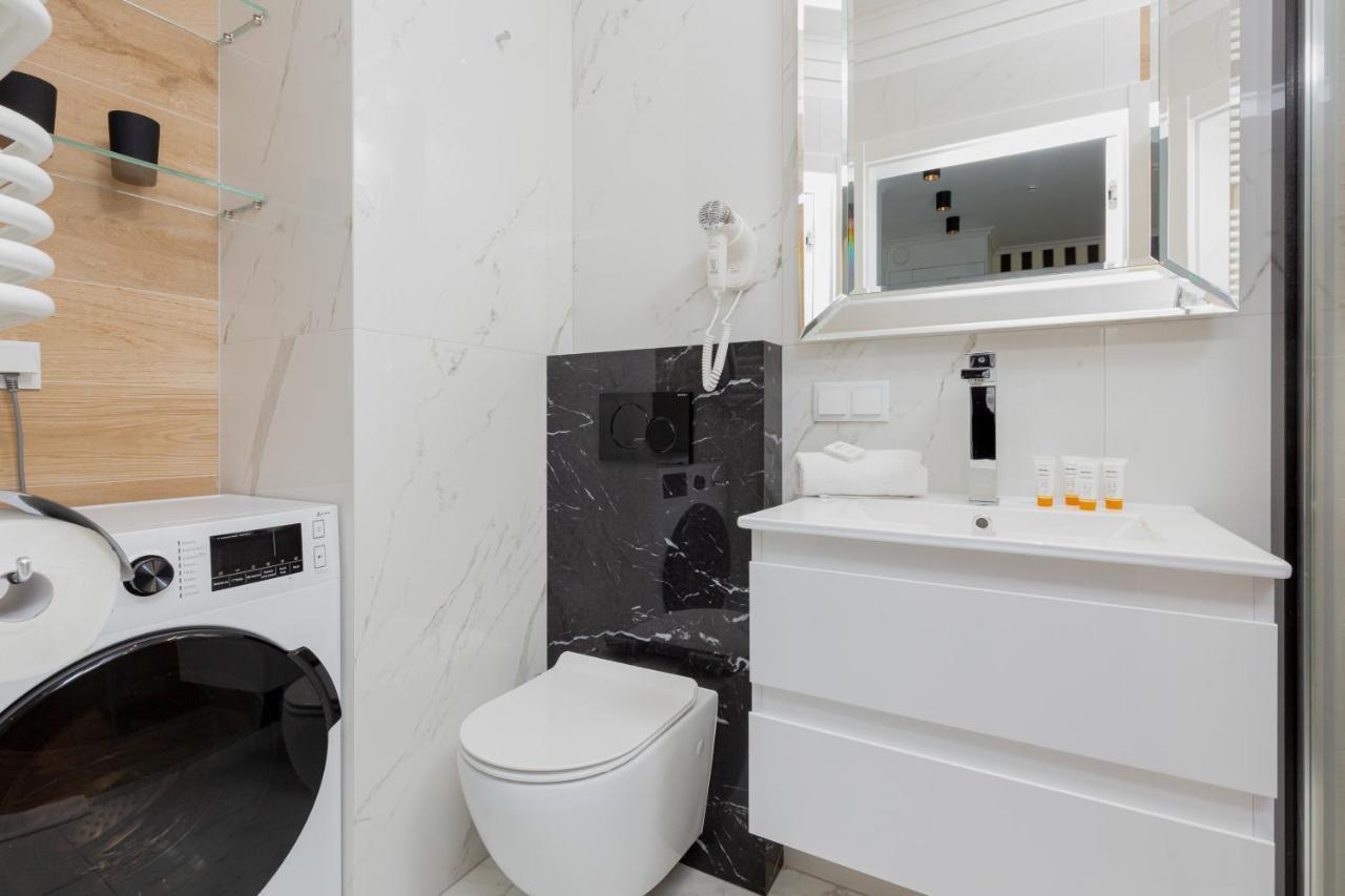 Mennica Residence - City Center Apartments By Noclegi Renters Warszawa Zewnętrze zdjęcie